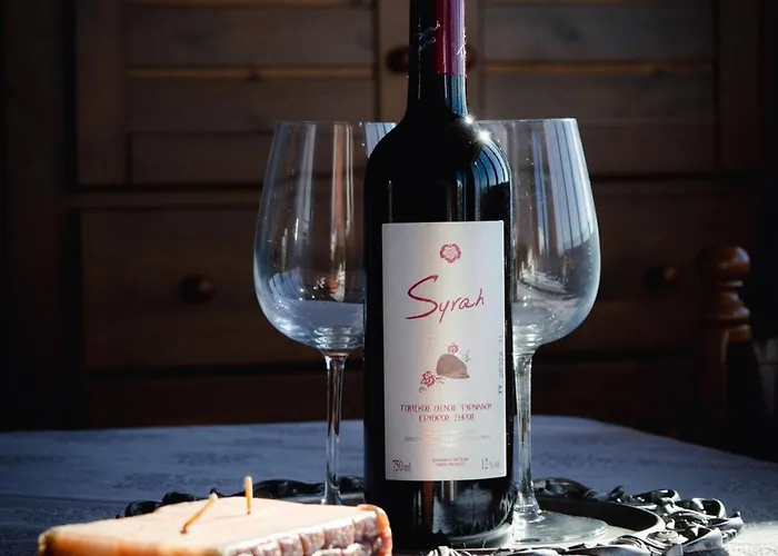 Moonlight Kastraki House *